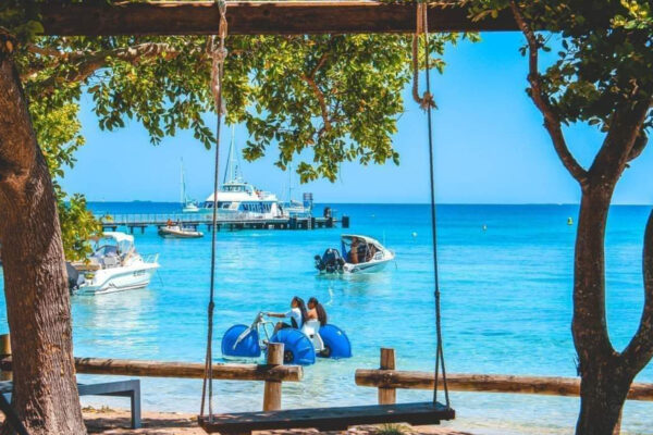 Master Island excursion from Noumea